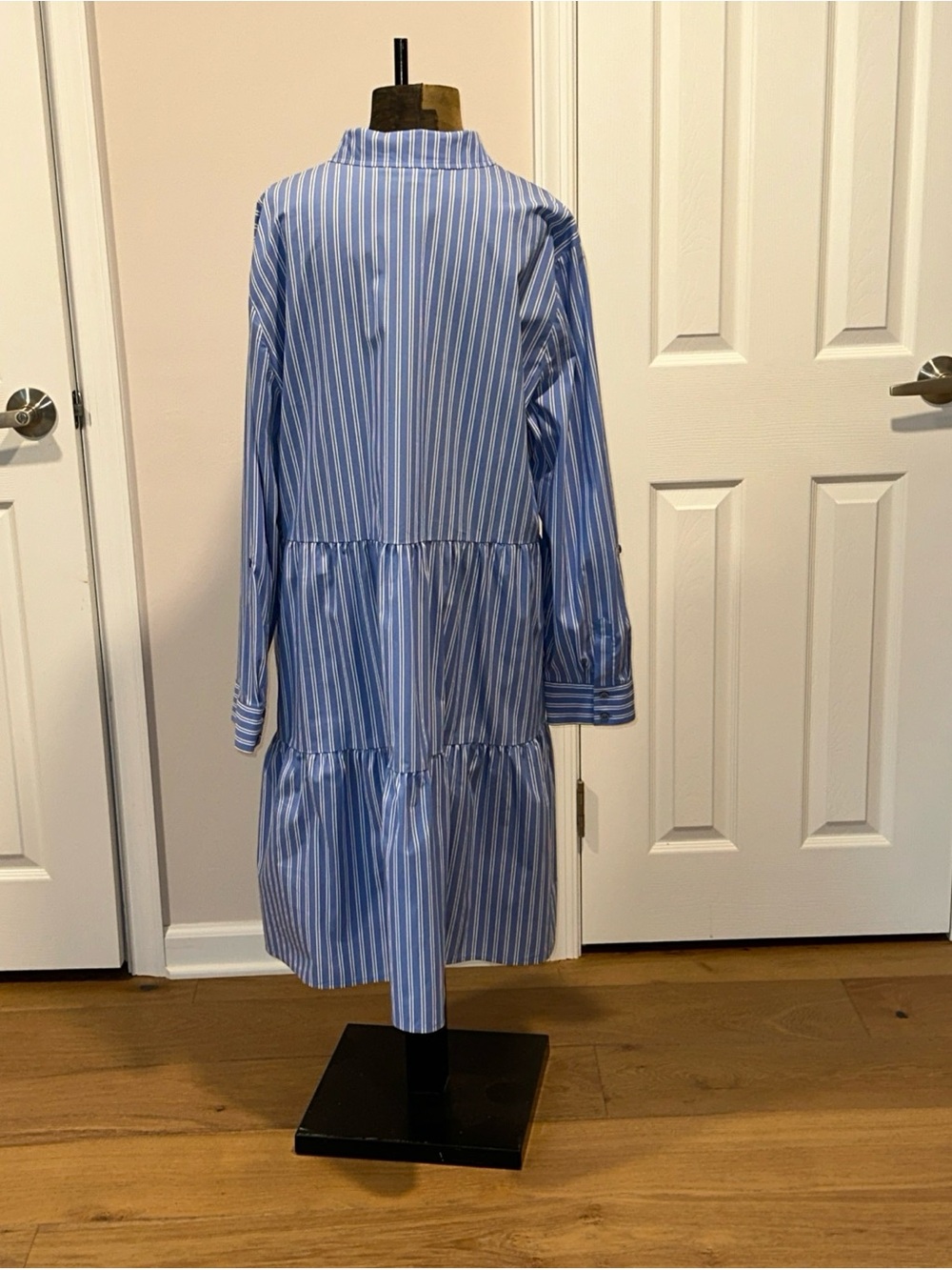 Chico’s Blue & White Striped Button-Down Tiered Shirt Dress size 4 US 20 - Picture 5 of 11